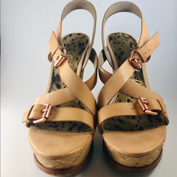 Shoes - Picture 2 of 5